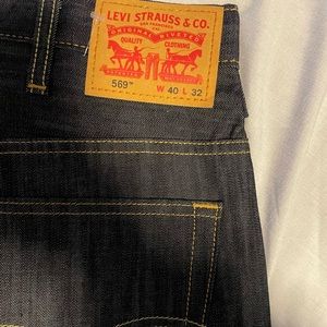 levi’s 569 W40L32
